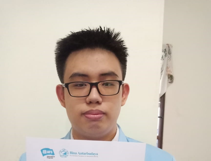 Marcell Jonathan (11 MIPA C): Penerima Beasiswa Penuh Kennedy Lugar Youth Exchange and Study (YES) Program 2021/2021