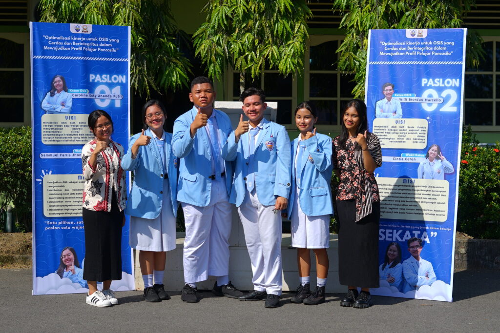 Debat Berkualitas dan Antusiasme Siswa Mewarnai Pemilihan Ketua OSIS di SMA Santo Paulus Pontianak.